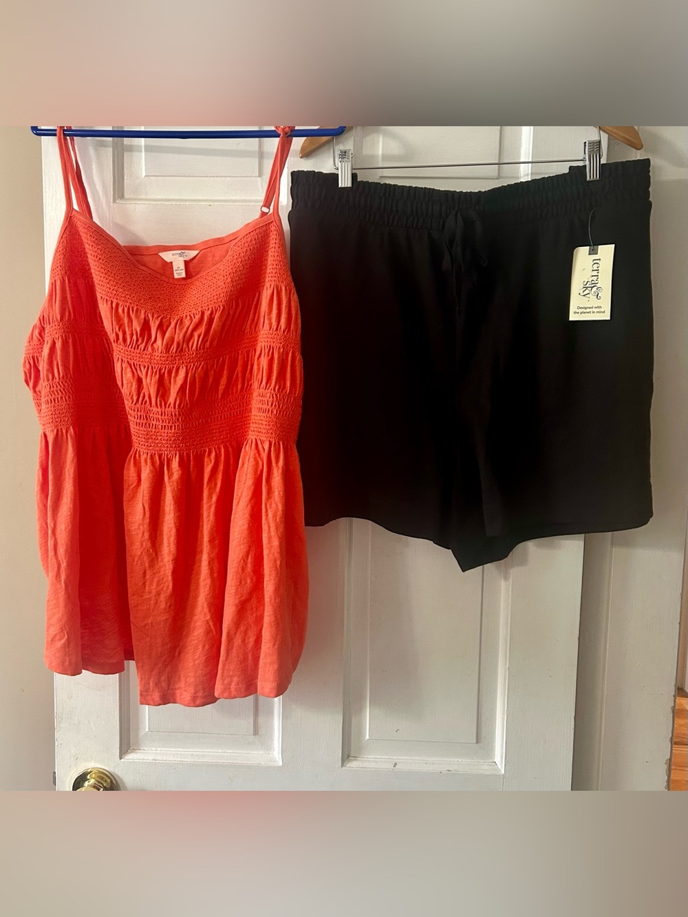 Women Terra & Sky Knit Shorts w/ Cute Top 4x